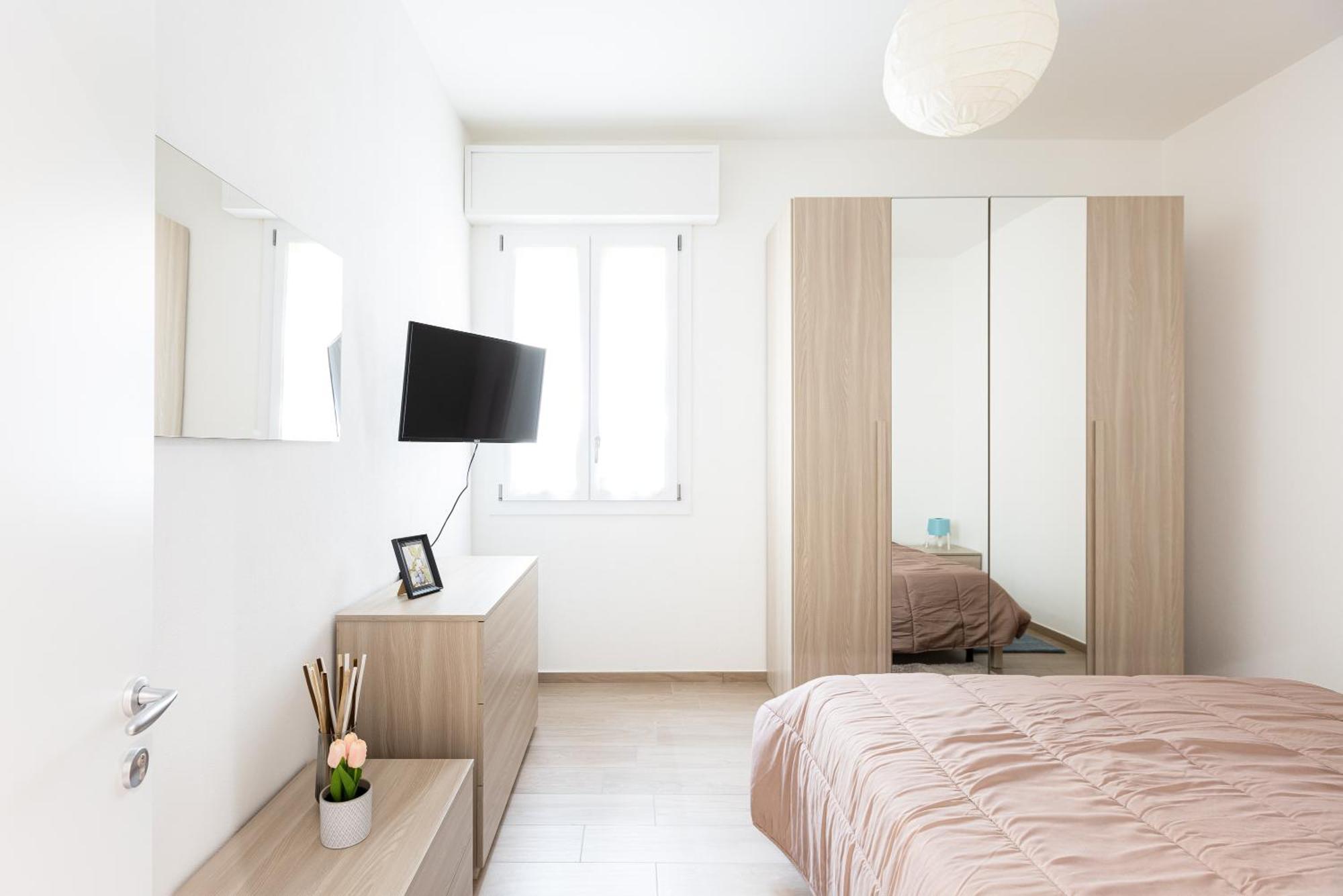 Molinari House Modena Rubino "Free Parking" Apartment Bagian luar foto
